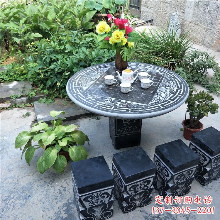 广西庭院天然石桌凳
