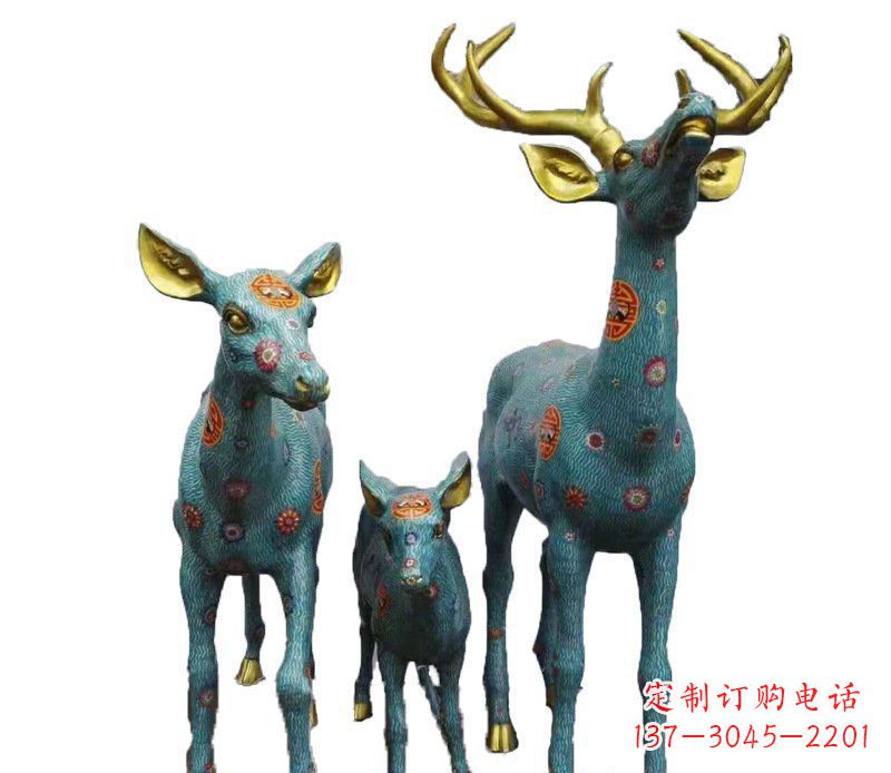 广西铜雕彩绘梅花鹿一家雕塑