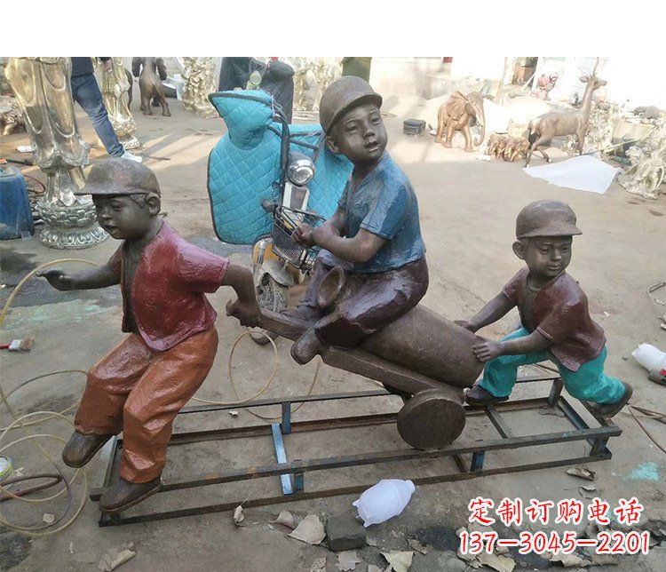 广西铜雕彩绘庭院玩耍儿童雕塑