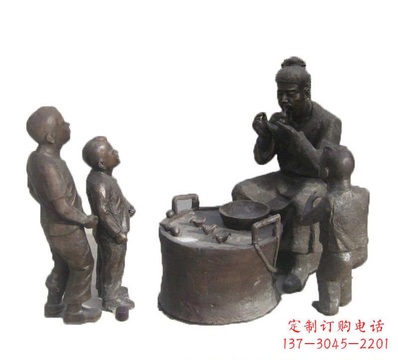 广西铜雕吹糖人的古代人物