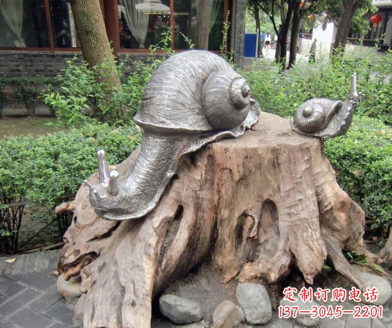 广西铜雕母子蜗牛