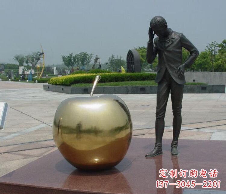 广西铜雕西方人物和苹果