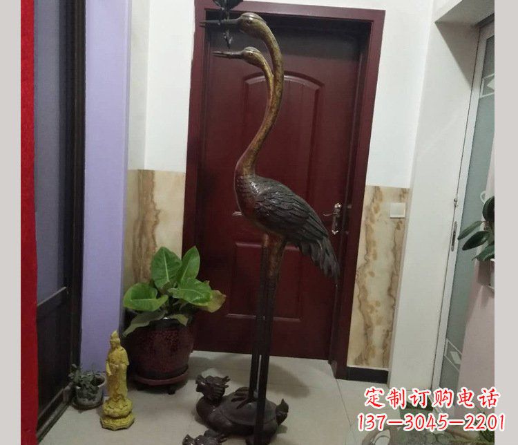 广西铜雕仙鹤踩龟雕塑摆件 (2)