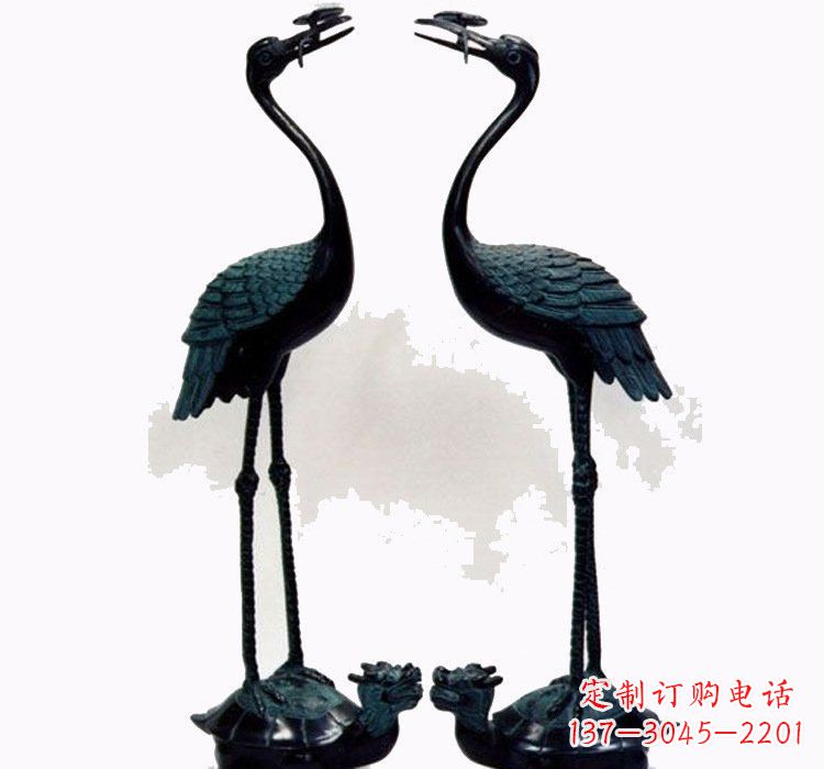 广西铜雕仙鹤和龙龟