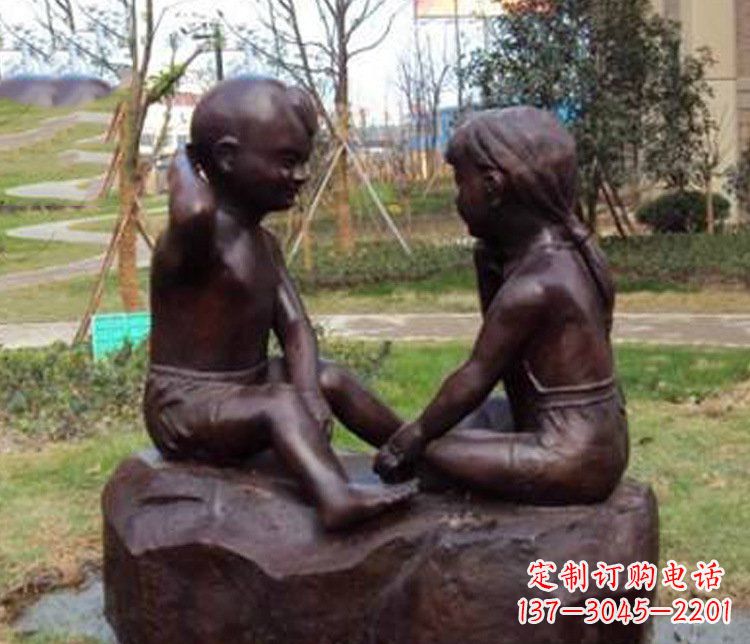 广西铜雕小区玩游戏儿童雕塑