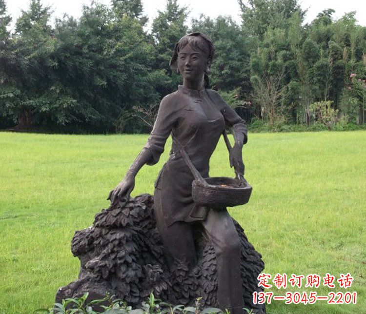 广西铜雕园林采茶女孩人物雕塑