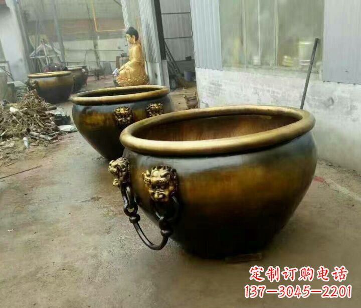 广西铜雕圆形荷花水缸雕塑 (2)