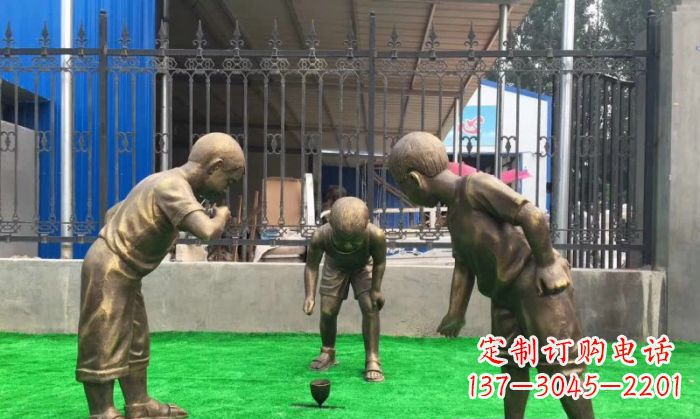 广西玩陀螺儿童铜雕