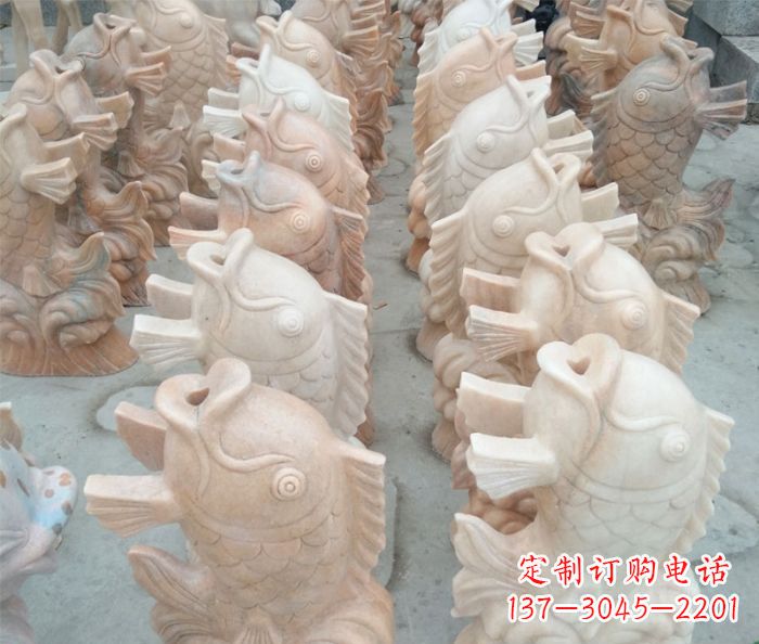 广西晚霞红喷水鲤鱼公园石雕 (2)