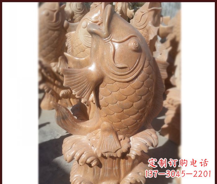 广西晚霞红喷水鲤鱼石雕 (3)