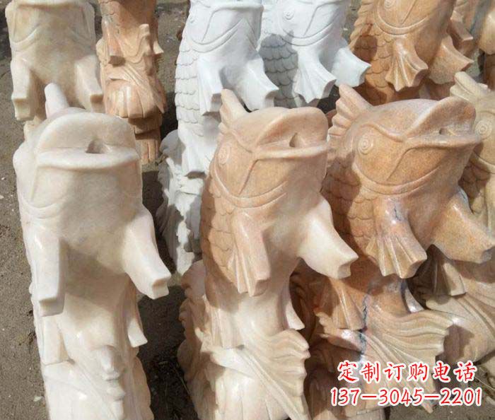 广西晚霞红喷水鲤鱼庭院石雕