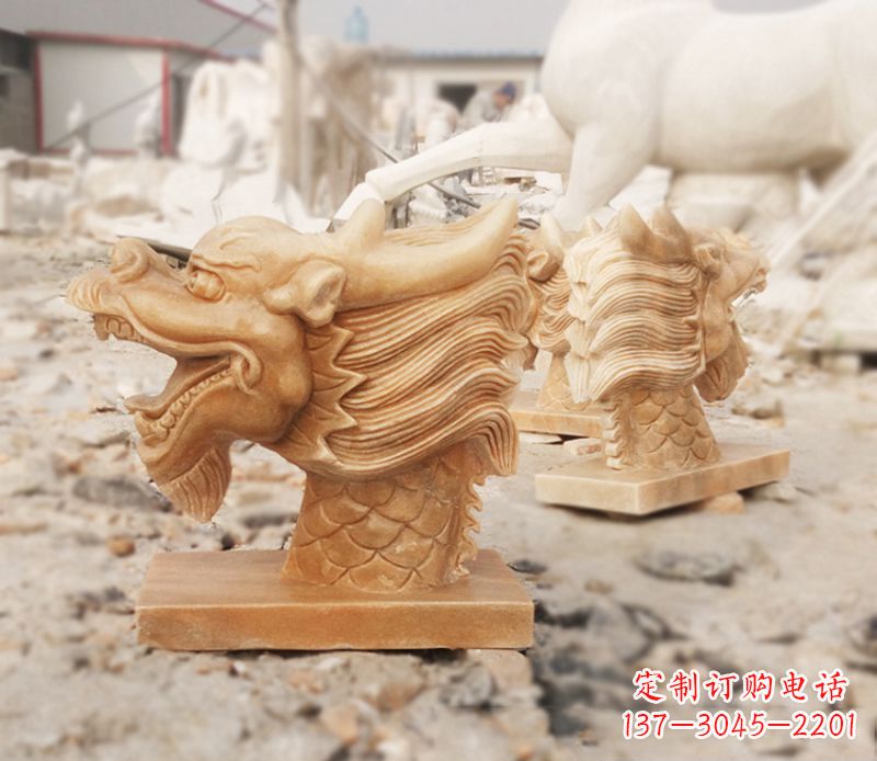 广西晚霞红喷水龙头雕塑