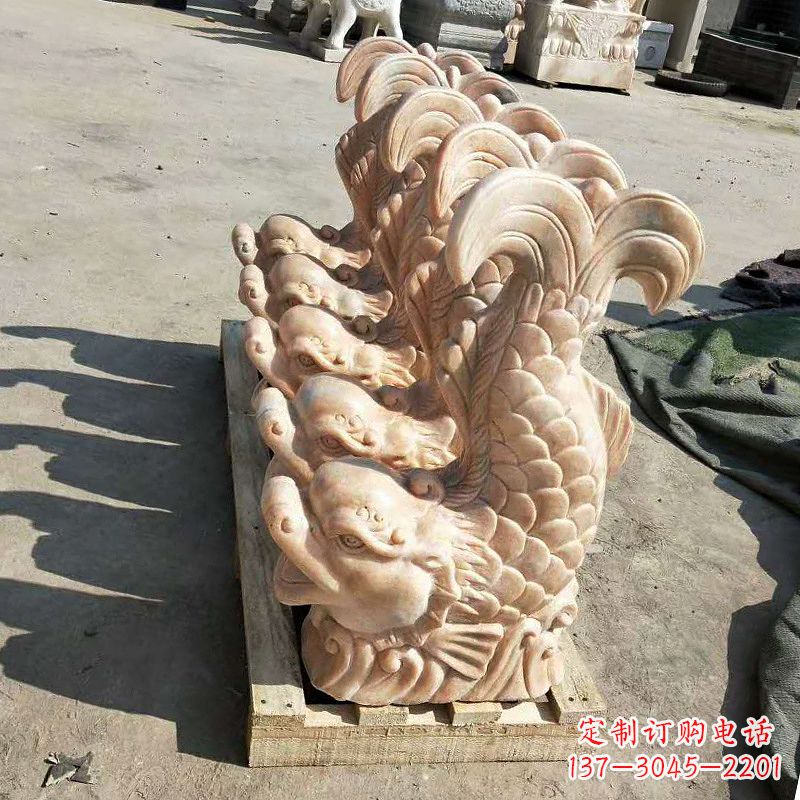广西晚霞红喷水鱼石雕-园林水景喷泉动物雕塑摆件