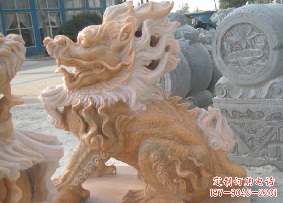 广西晚霞红神兽麒麟雕塑