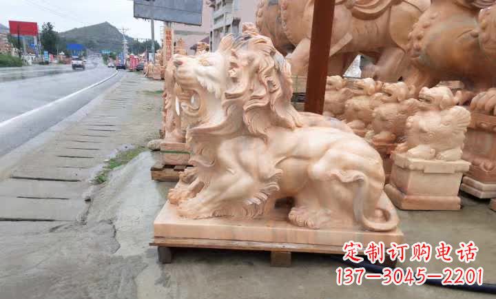 广西晚霞红狮子雕塑