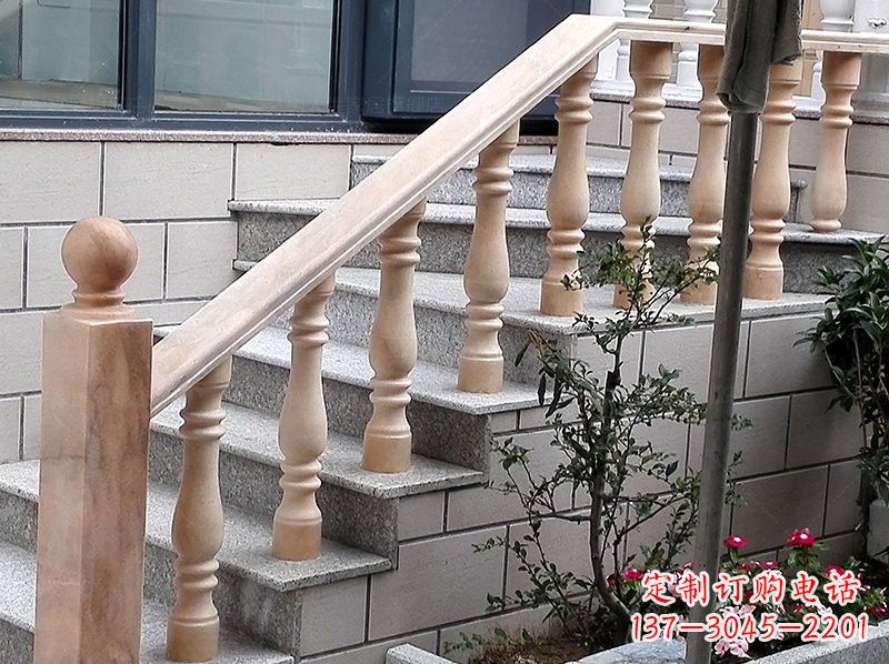 广西晚霞红小区栏杆石雕