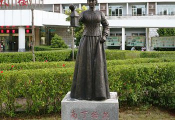 广西静谧中的南丁格尔铜雕