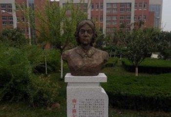 广西南丁格尔校园名人铜雕：精致细致的雕塑艺术