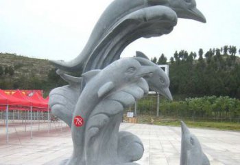 广西青石海豚雕塑由中领雕塑制作，是一款以海豚…