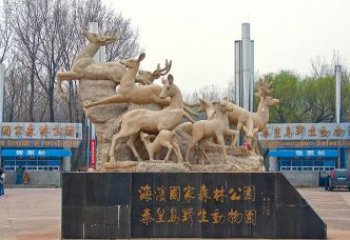 广西梅花鹿雕塑——令公园更美丽