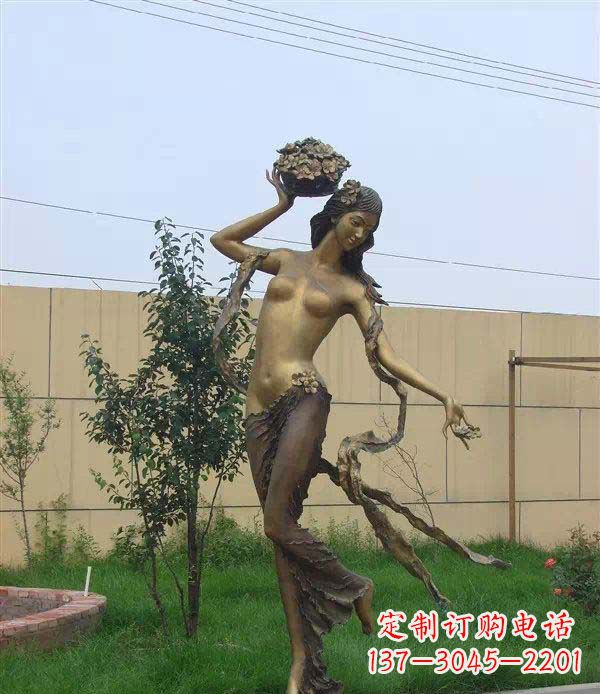 广西西方美女公园人物铜雕