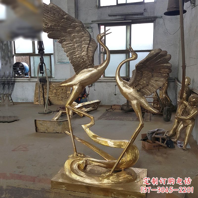 广西仙鹤铜雕景观