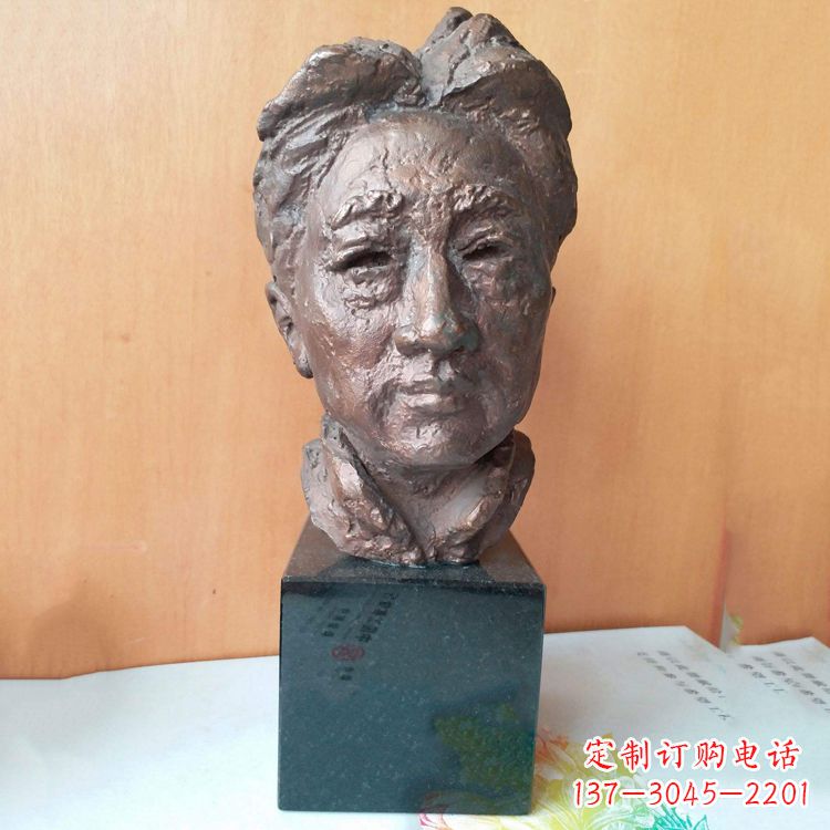 广西现代画家徐悲鸿先生头像雕塑