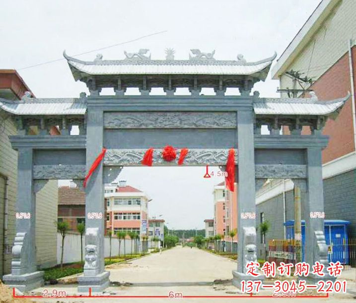 广西小区三门牌坊石雕