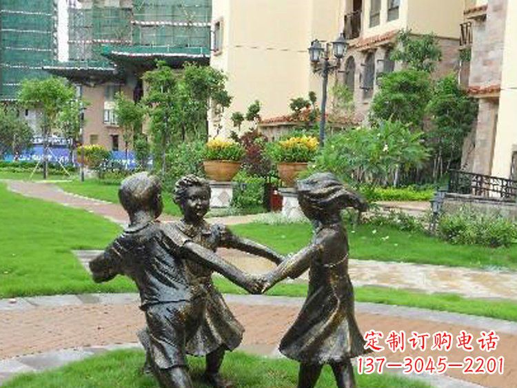 广西小区铜雕儿童玩游戏人物雕塑