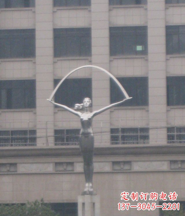 广西校园不锈钢女孩雕塑