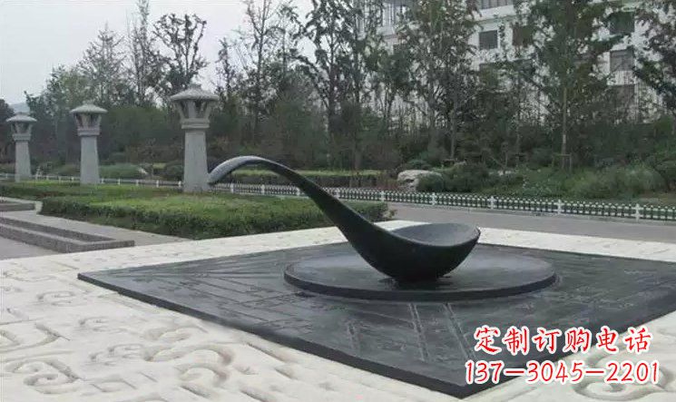 广西校园古代指南针司南铜雕