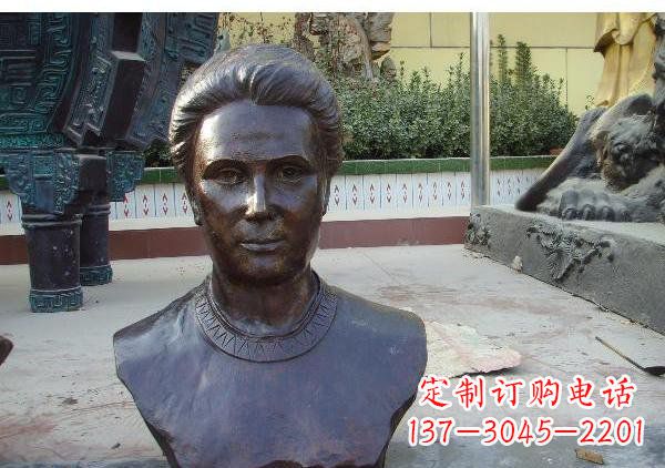 广西校园居里夫头像铜雕