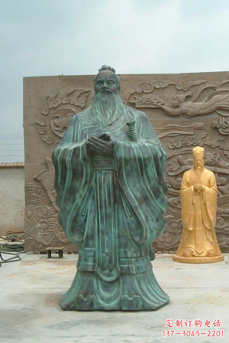 广西校园青铜仿古孔子
