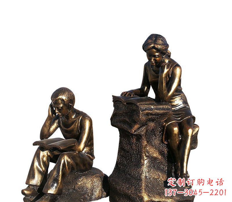广西校园铸铜学生看书人物雕塑