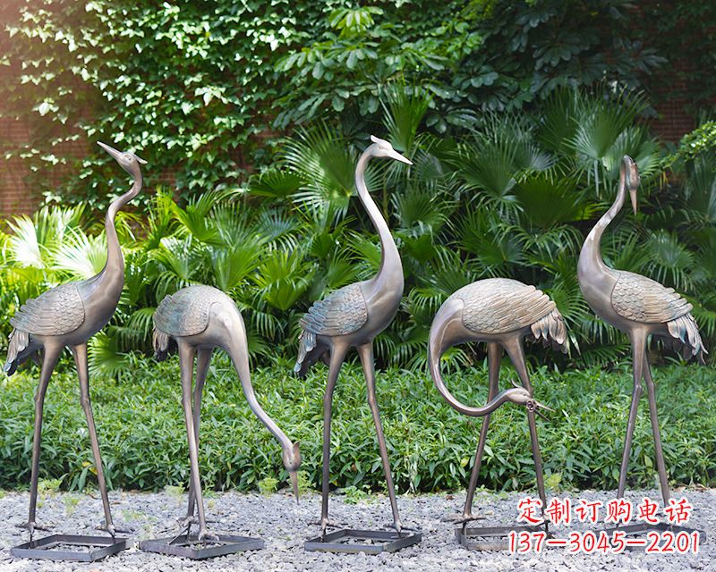 广西写意仙鹤雕塑