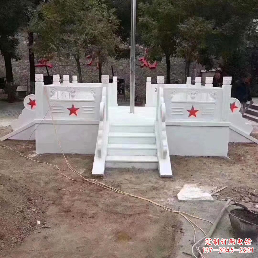 广西学校校园升国旗台