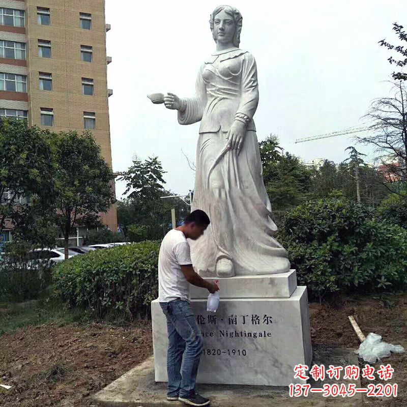 广西医院园林提灯天使南丁格尔石雕塑