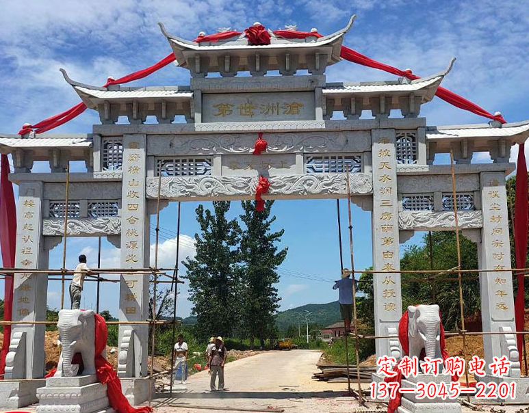 广西由阳石雕牌坊