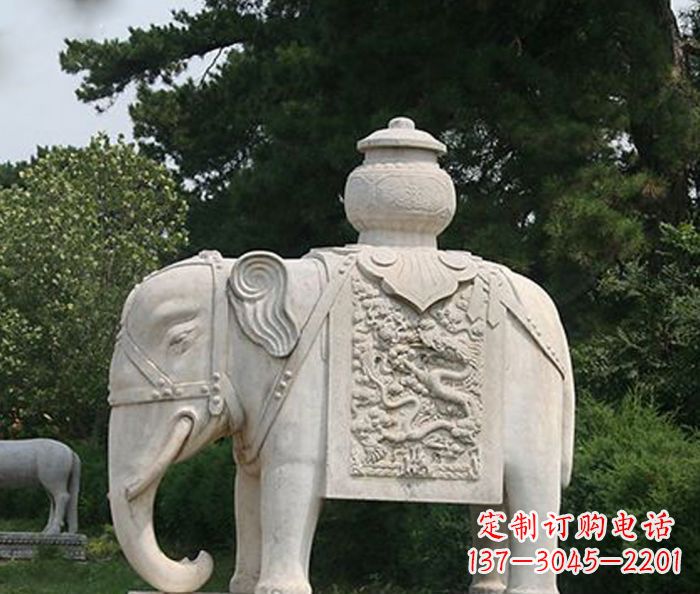 广西园林景观驮宝大象石雕