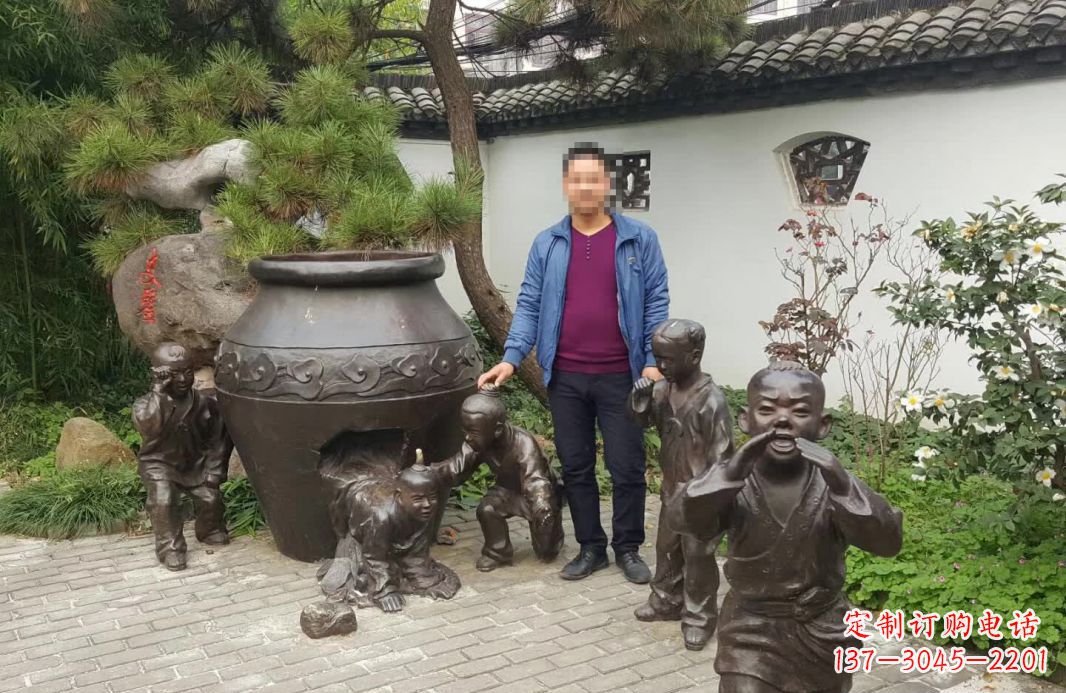 广西园林司马光砸缸铜雕