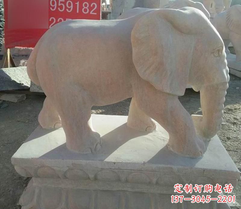 广西园林晚霞红大象雕塑