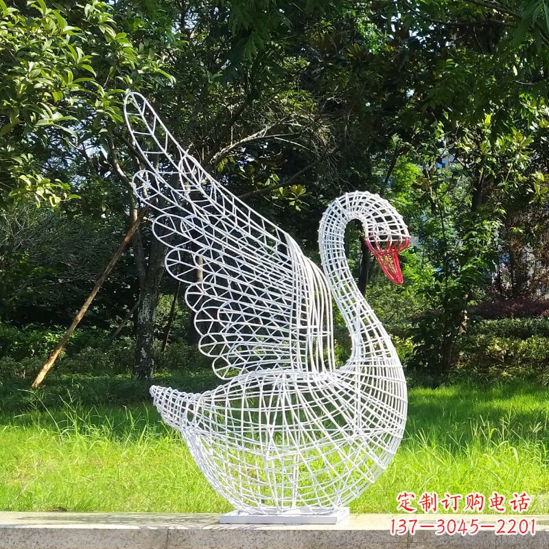 广西展翅款网格天鹅雕塑(嘴部为实体)