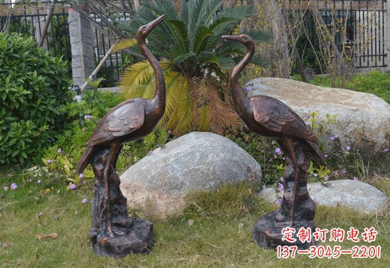 广西站立仙鹤雕塑 (2)