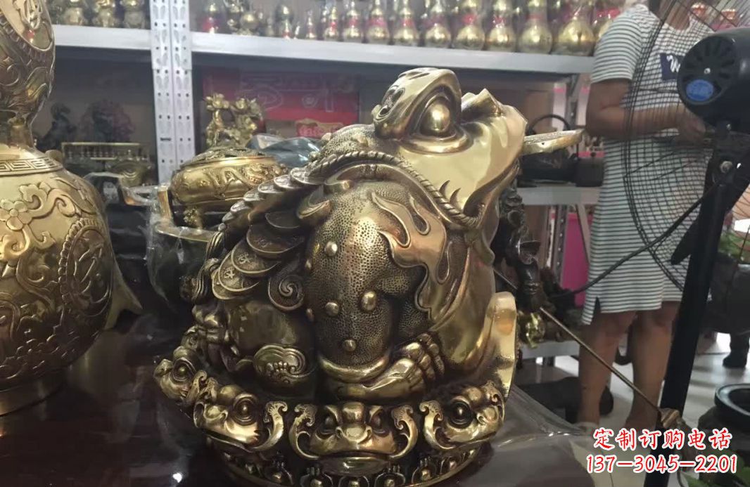 广西招财金蟾动物铜雕