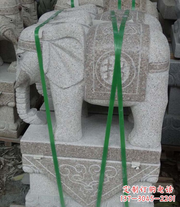 广西招财进宝芝麻灰大象石雕 (4)