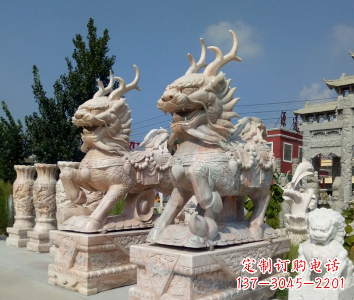 广西招财神兽晚霞红石雕麒麟