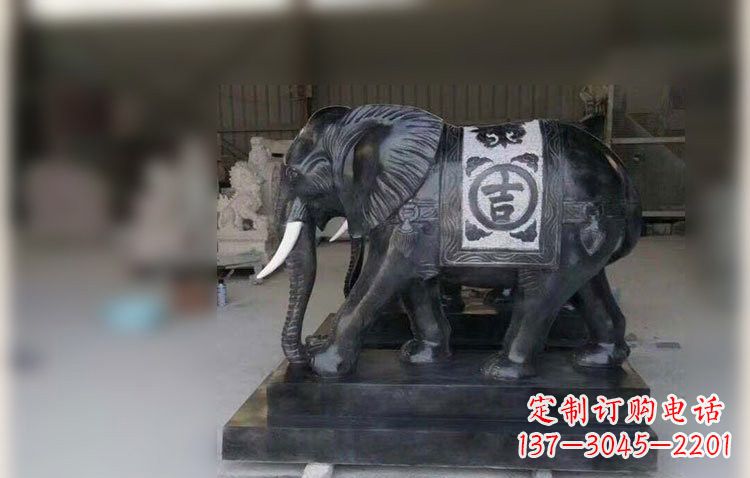广西中国黑石材大象雕塑