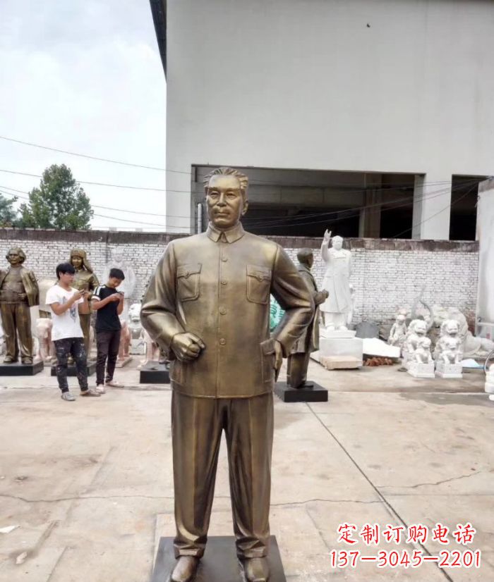 广西周恩来铜雕 (3)