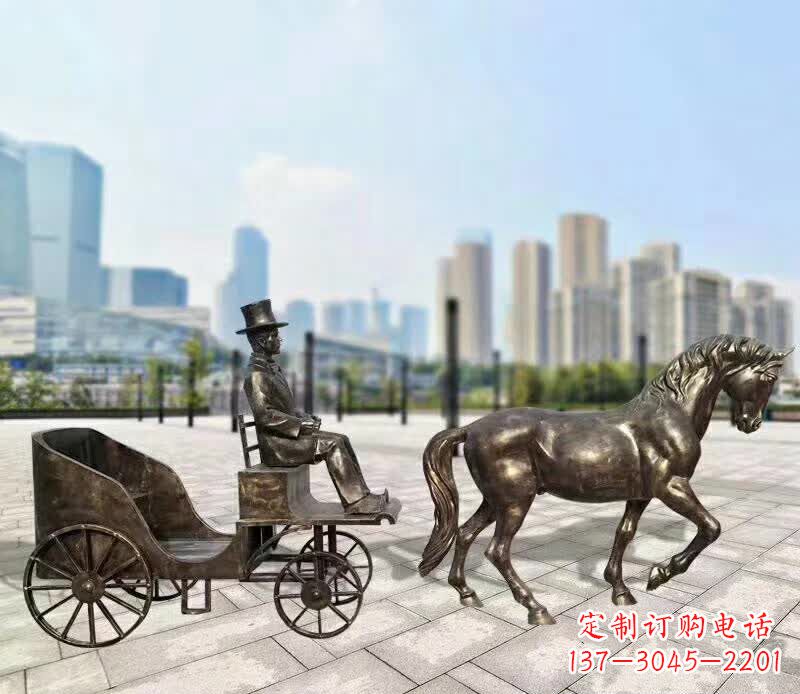 广西铸铜广场马车雕塑