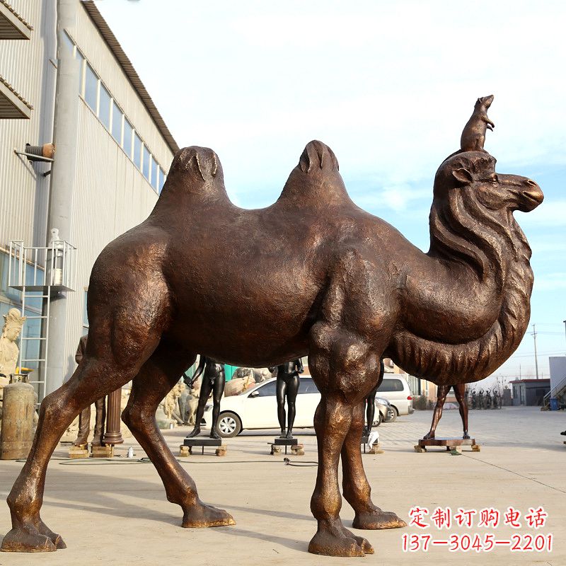 广西铸铜骆驼雕塑
